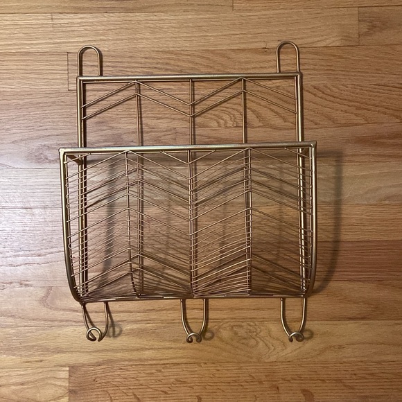 Other - Like New Gold/Bronze File holder